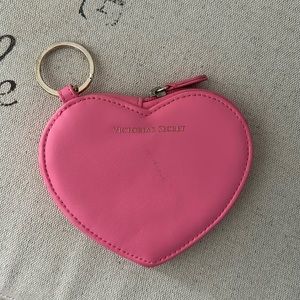 💜4 listings /$20💜 VICTORIA’S SECRET Heart shape Mini-Coin Wallet